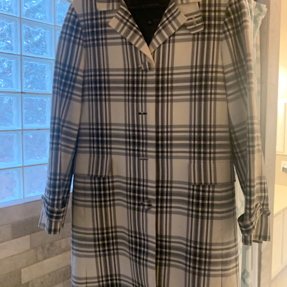 Talbots Trench coat. Great condition.